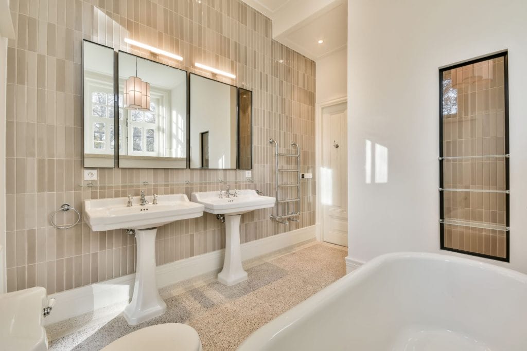 luxury house bathroom3 1 1024x683